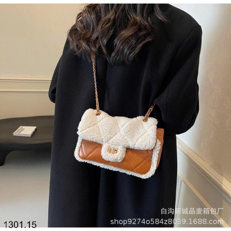 26HA1301.15 - TÚI XÁCH LÔNG CHANEL CHO NỮ
