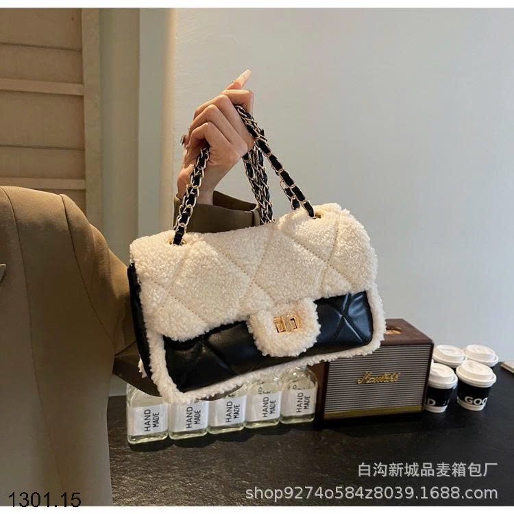 26HA1301.15 - TÚI XÁCH LÔNG CHANEL CHO NỮ