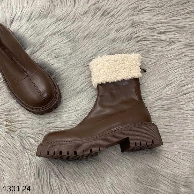26HA1301.24 - GIÀY BOOT CỔ LÔNG QC HOTHIT