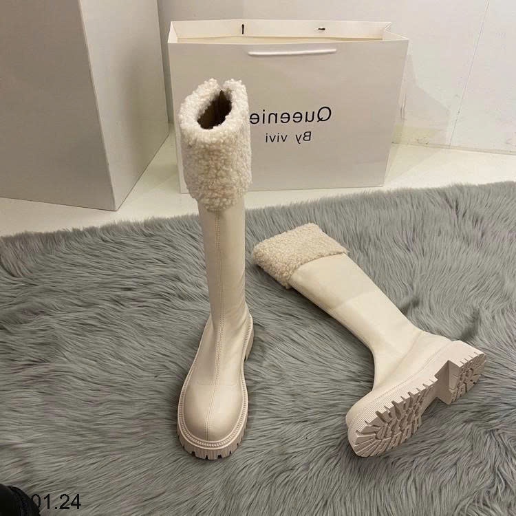 26HA1301.24 - GIÀY BOOT CỔ LÔNG QC HOTHIT