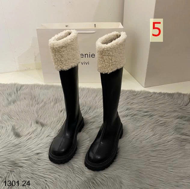 26HA1301.24 - GIÀY BOOT CỔ LÔNG QC HOTHIT