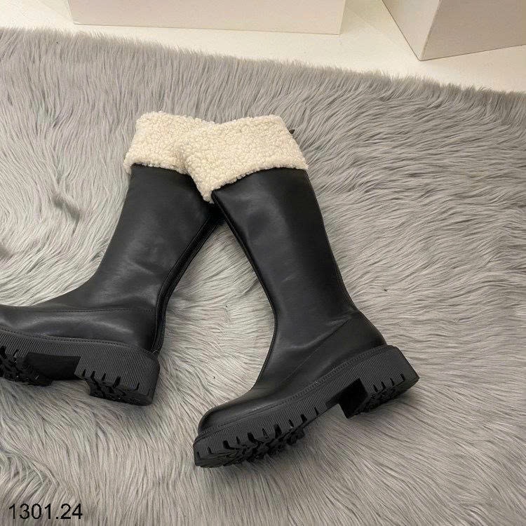 26HA1301.24 - GIÀY BOOT CỔ LÔNG QC HOTHIT