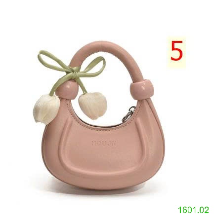 26HA1601.02 - TÚI XÁCH LƯỠI LIỀM HOA TULIP