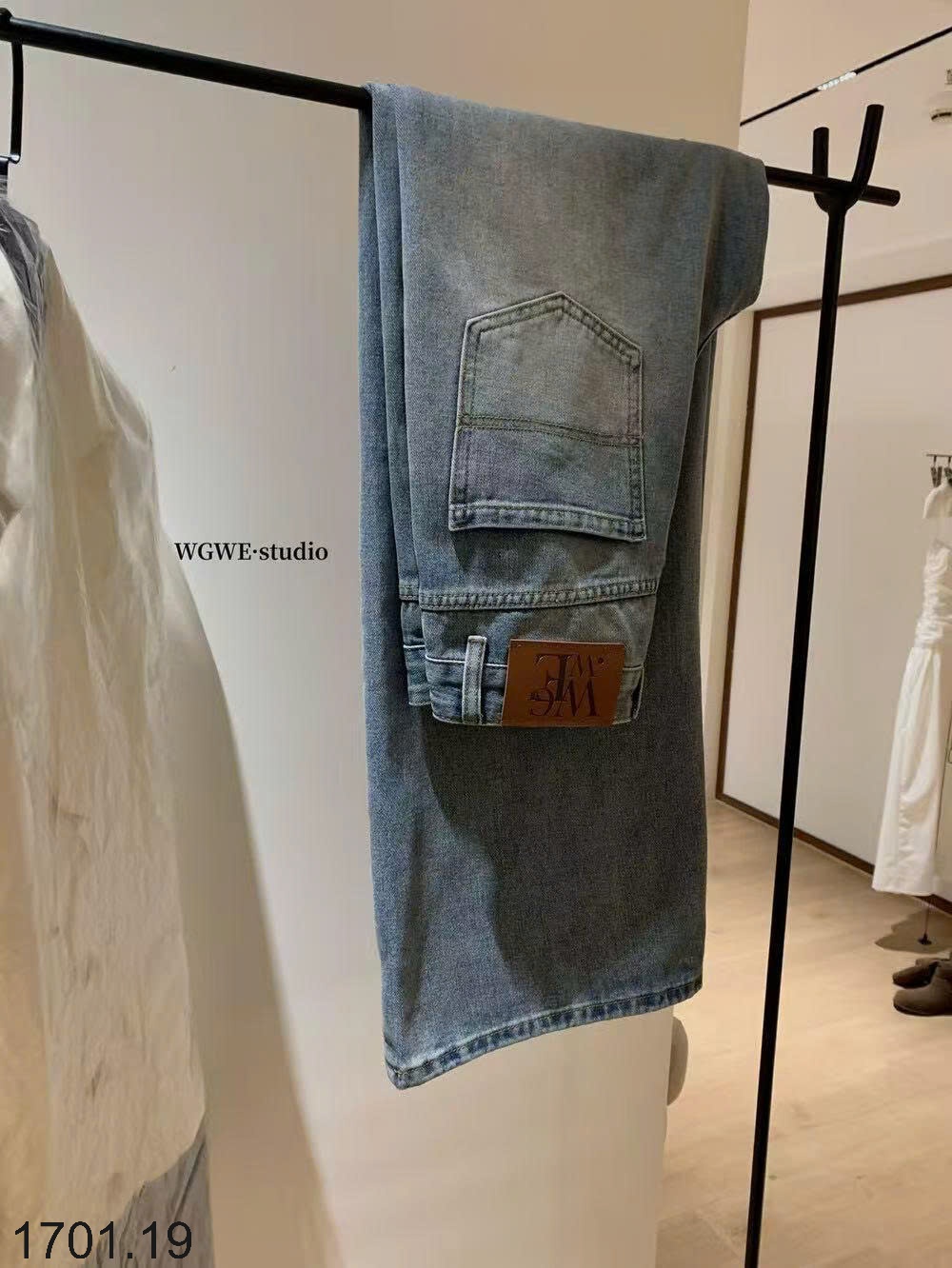 26HA1701.19 - QUẦN JEAN ỐNG XUÔNG WGWE