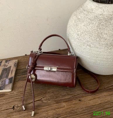 26HA2201.16 - TÚI XÁCH MINI RETRO
