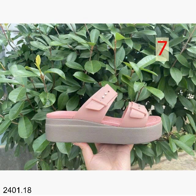 26HA2401.18 - DÉP SANDAL CROCS BROOKLYNNN QCCC