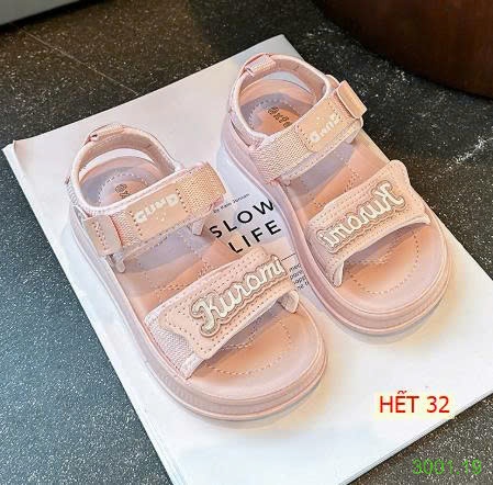 26HA3001.19 - SANDAL KUROMI BÉ GÁI