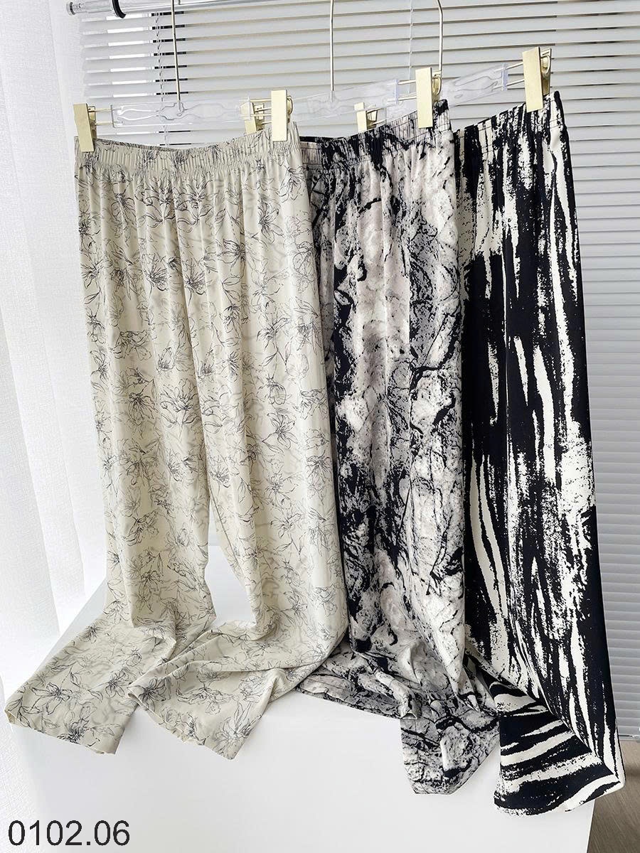 26HA0102.06 - QUẦN VẢI CHIFFON IN HỌA TIẾT