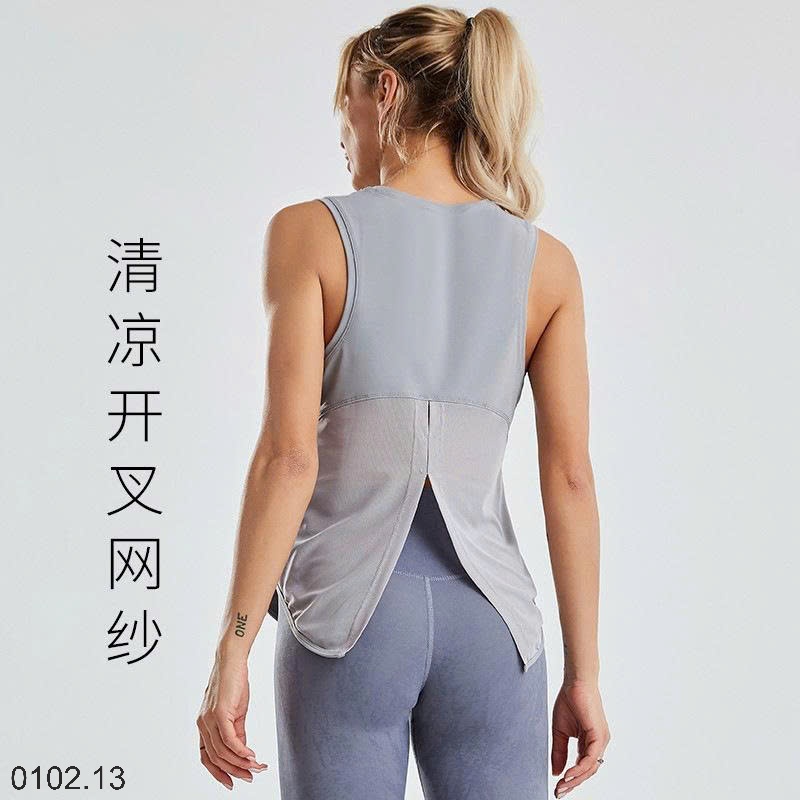 26HA0102.13 - ÁO TẬP BA LỖ LULU XẺ GIỮA