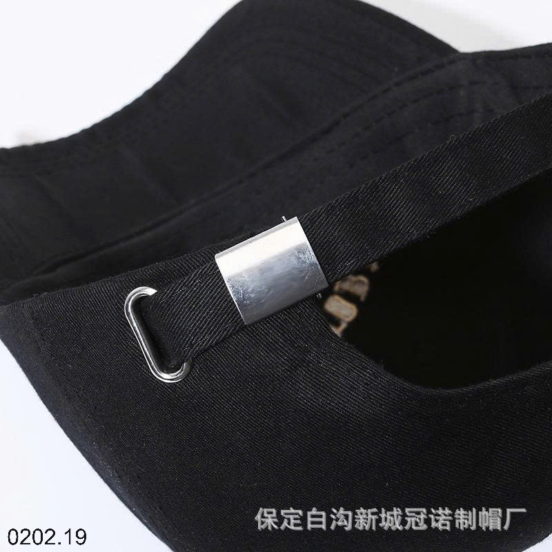 26HA0202.19 - MŨ LƯỠI TRAI 1989