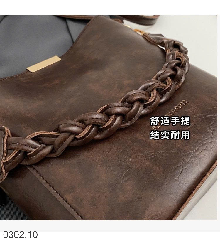 26HA0302.10 - TÚI XÁCH XÔ RETRO KIỂU MỚI