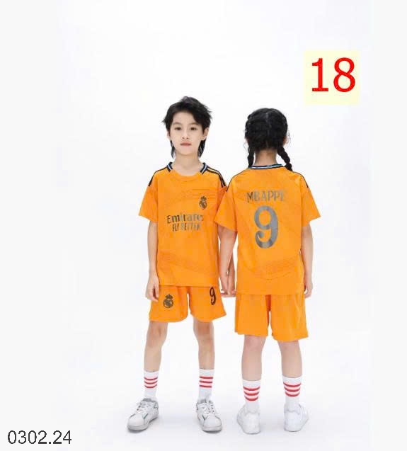 26HA0302.24 - BỘ THỂ THAO CHO BÉ YÊU