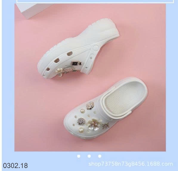 26HA0302.18 - SỤC EVA KÈM STICKER