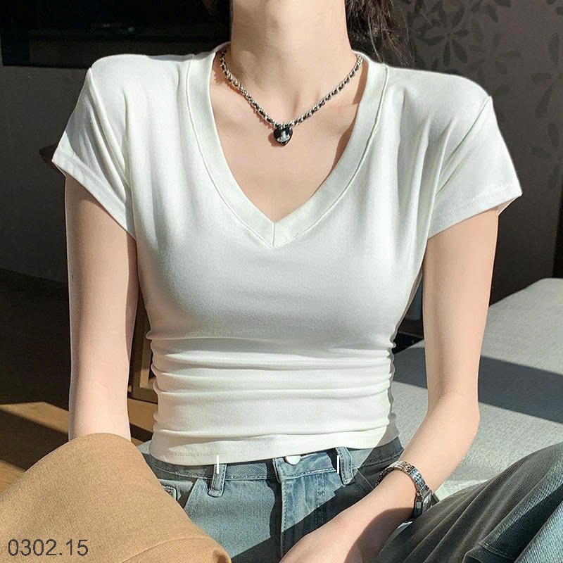 26HA0302.15 - ÁO THUN CỔ V TÔN DÁNG