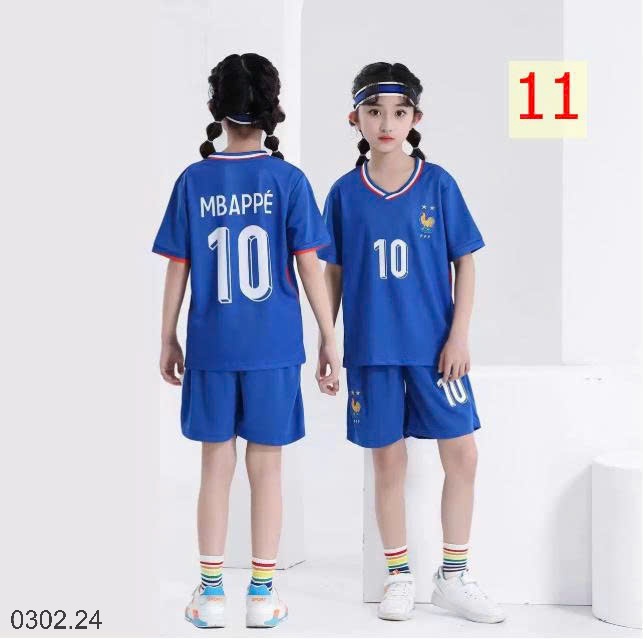 26HA0302.24 - BỘ THỂ THAO CHO BÉ YÊU