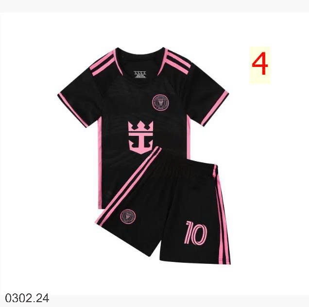 26HA0302.24 - BỘ THỂ THAO CHO BÉ YÊU