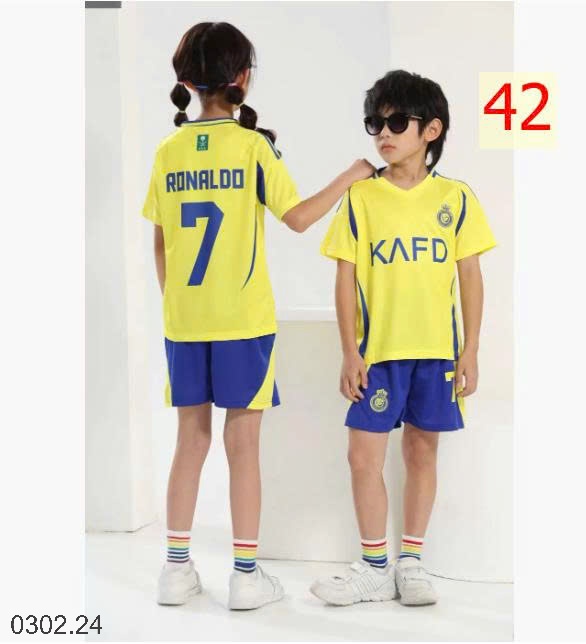 26HA0302.24 - BỘ THỂ THAO CHO BÉ YÊU