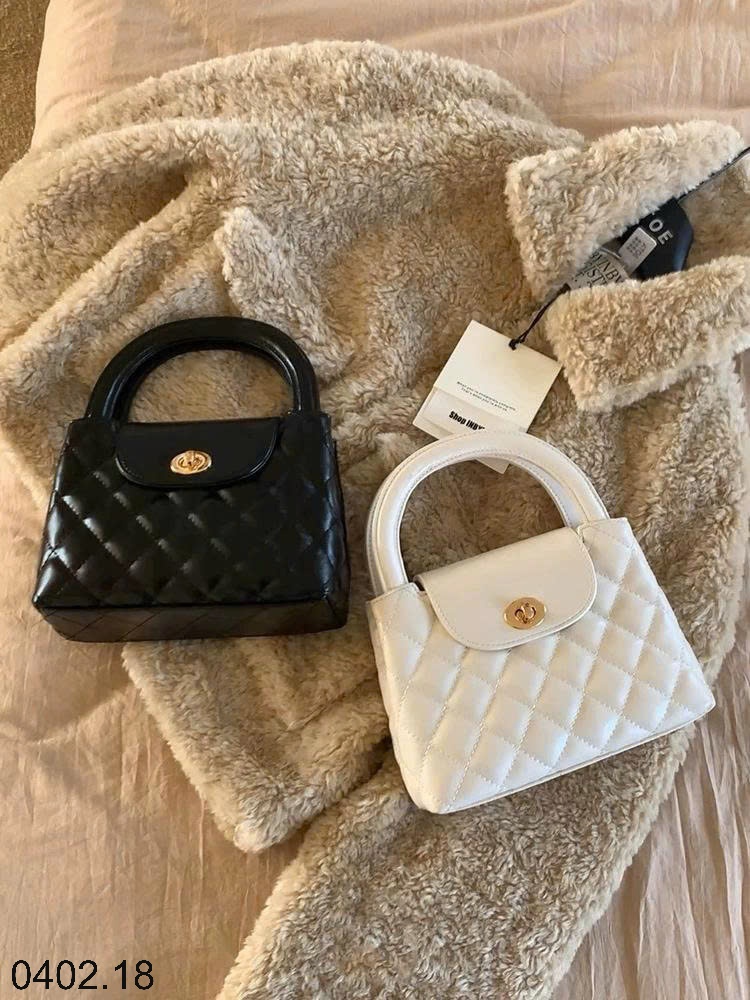 26HA0402.18 - TÚI XÁCH NHỎ KIỂU CHANEL HÀN QUỐC