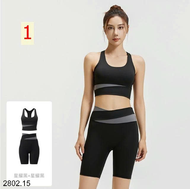 26HA2802.15 - BỘ TẬP THỂ THAO CHO NỮ