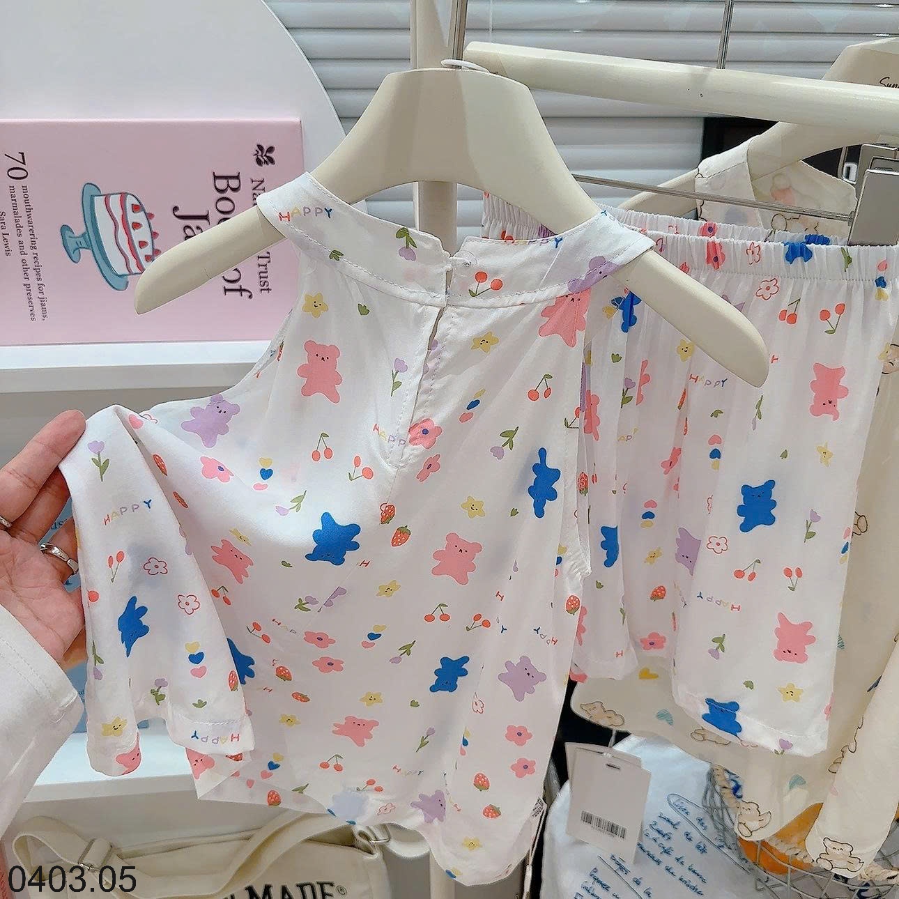 26HA0403.05 - BỘ LANH CỔ YẾM CHO BÉ