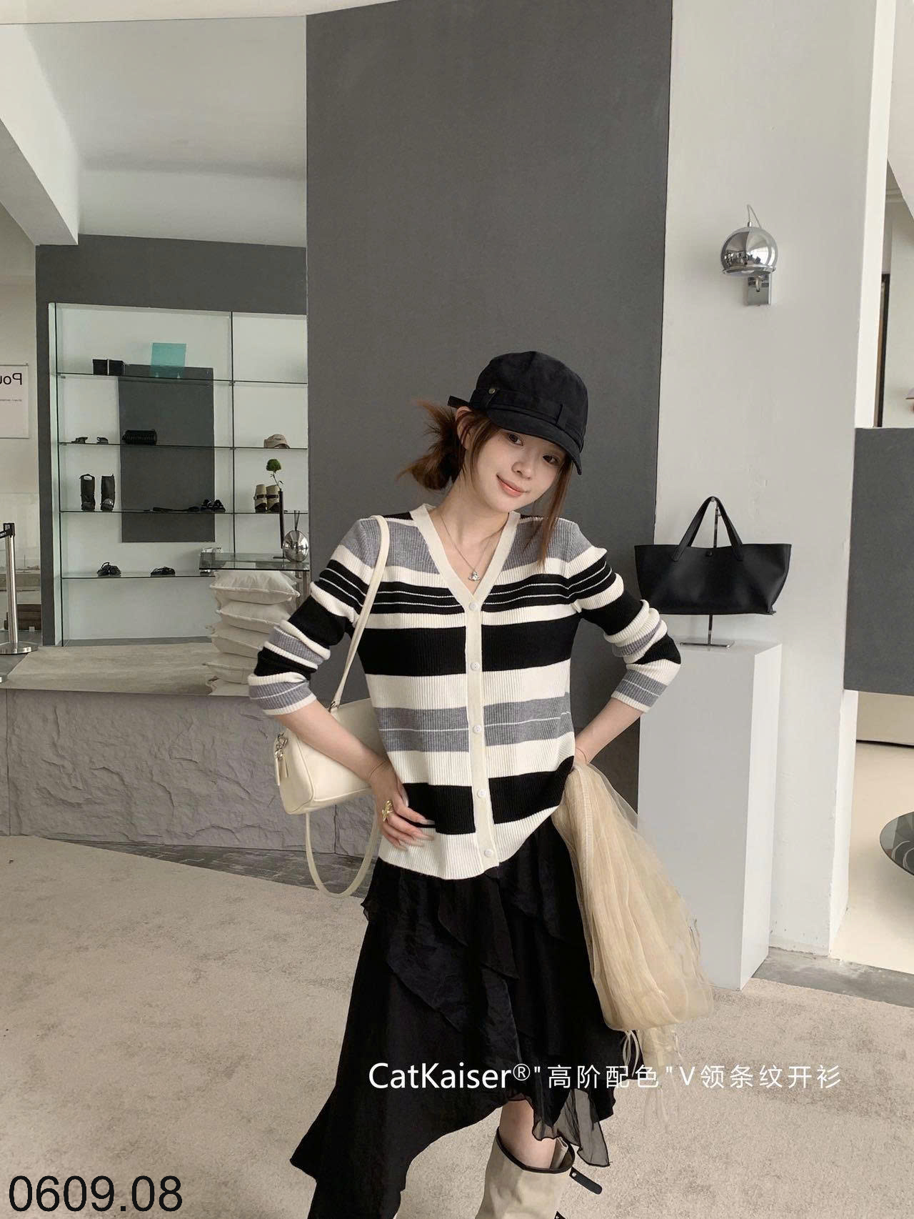 26HA0609.08 - ÁO CARDIGAN KẺ CATKAISER