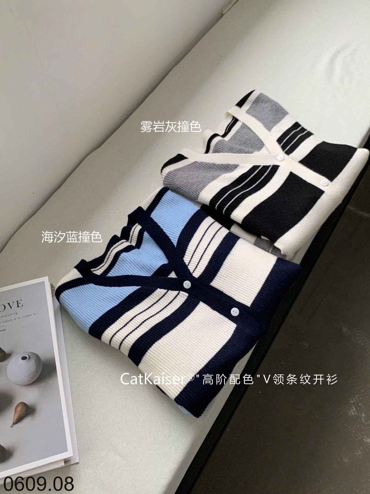 26HA0609.08 - ÁO CARDIGAN KẺ CATKAISER