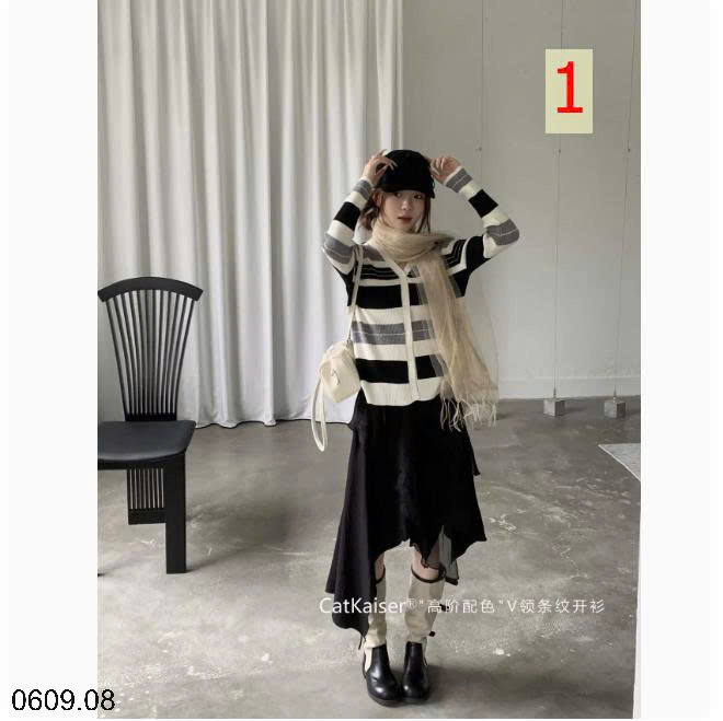 26HA0609.08 - ÁO CARDIGAN KẺ CATKAISER