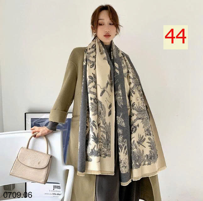 26HA0709.06 - KHĂN CHOÀNG MÙA ĐÔNG