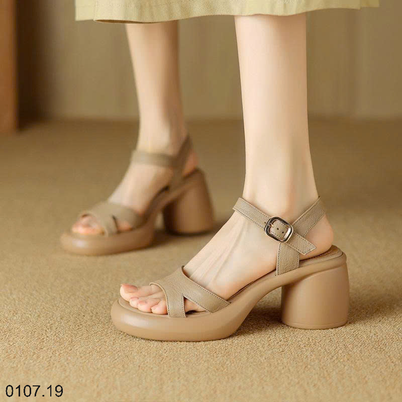 26HA0107.19 - SANDAL CAO GÓT ĐẾ VUÔNG