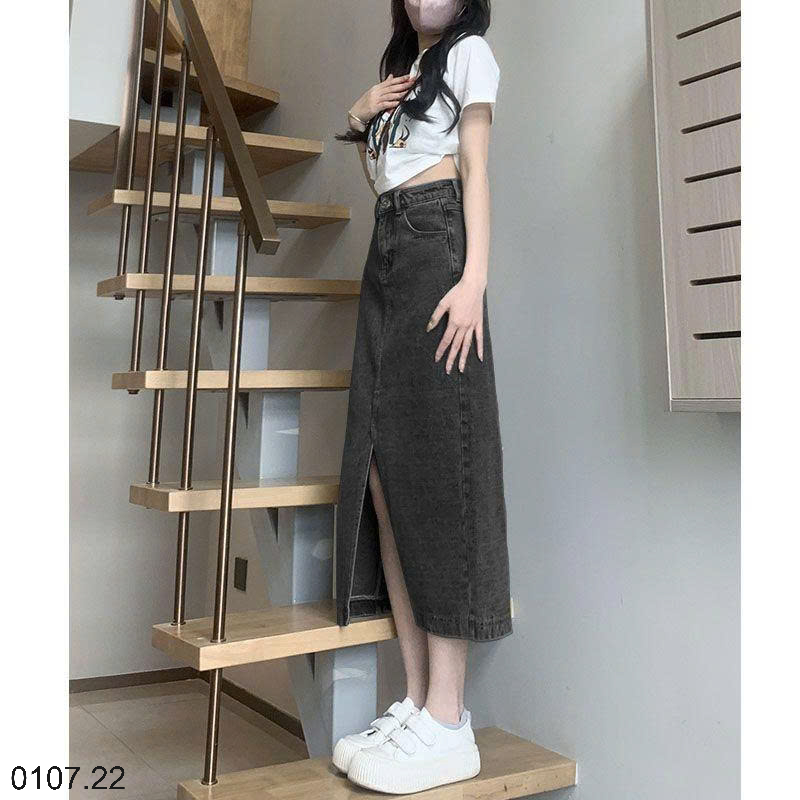 26HA0107.22 - CHÂN VÁY JEAN CHỮ A DÁNG DÀI XẺ TRƯỚC