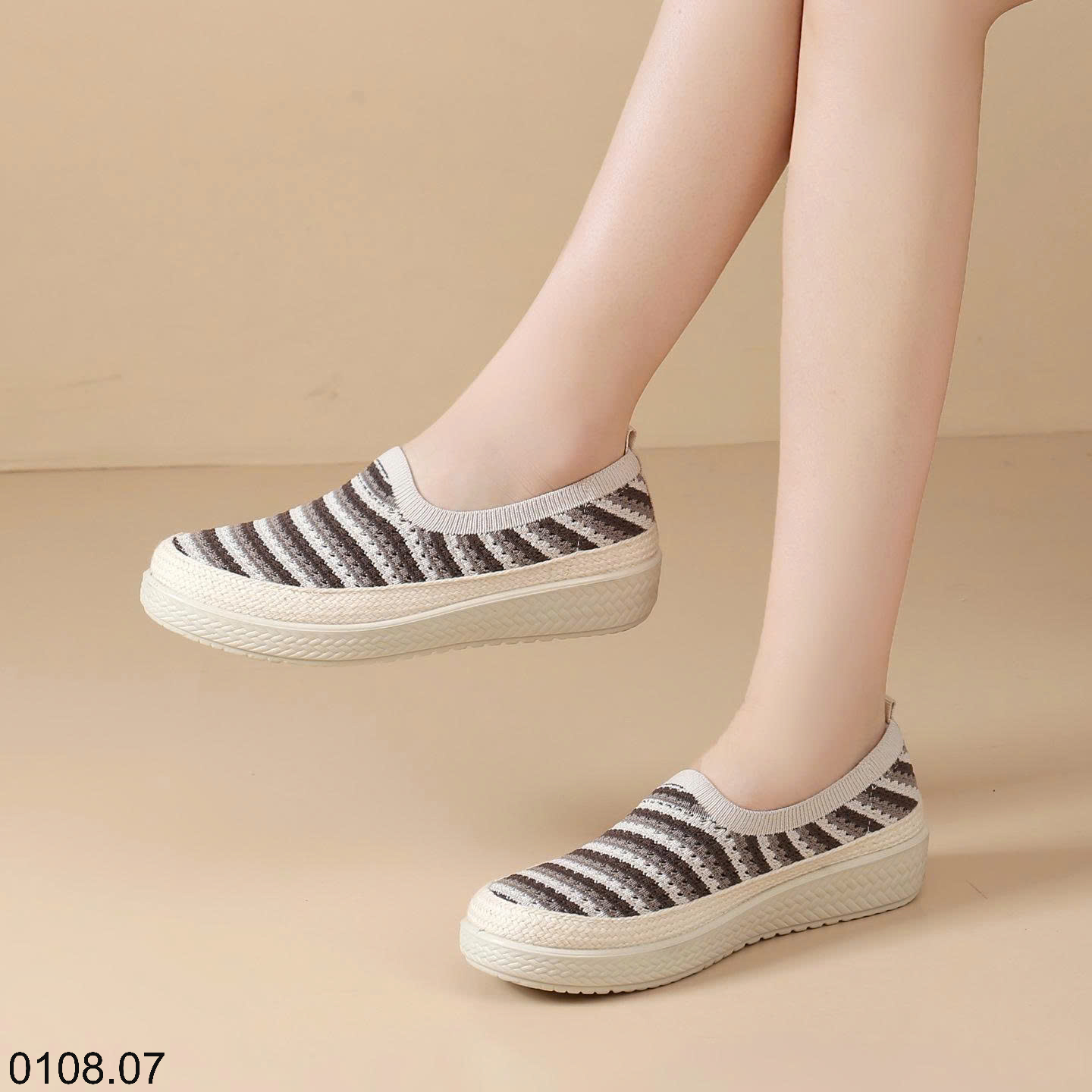 26HA0108.07 - GIÀY SLIPON DỆT KIM