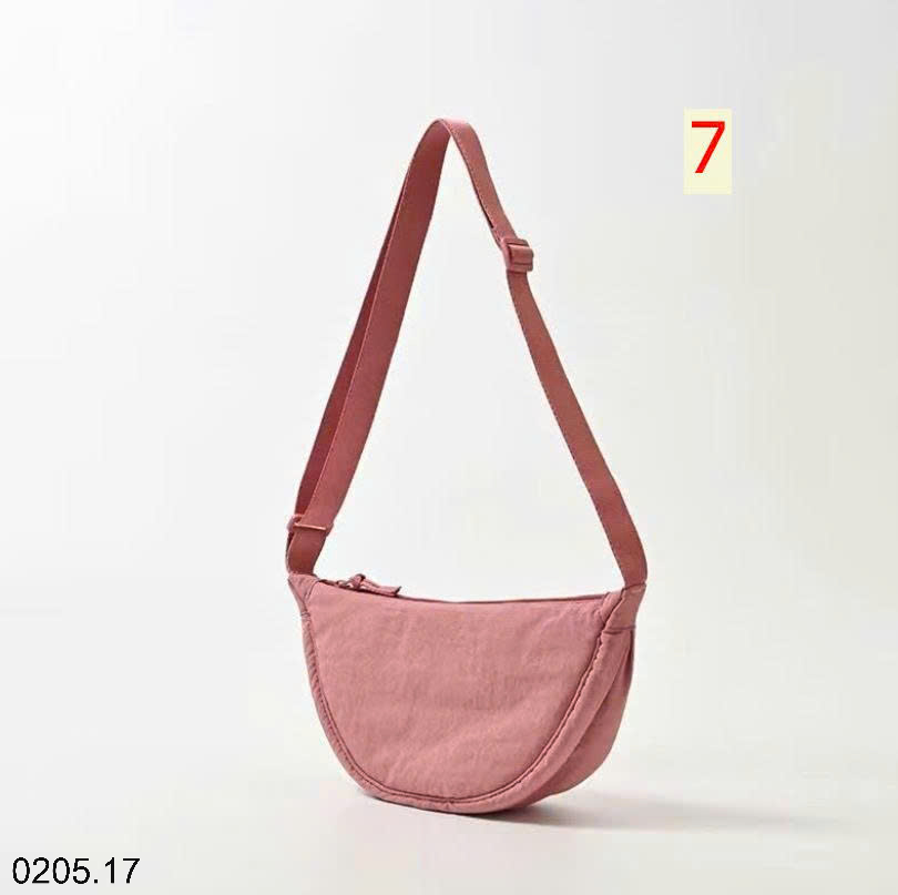 26HA0205.17 - TÚI ĐEO CHÉO VỎ XÒ