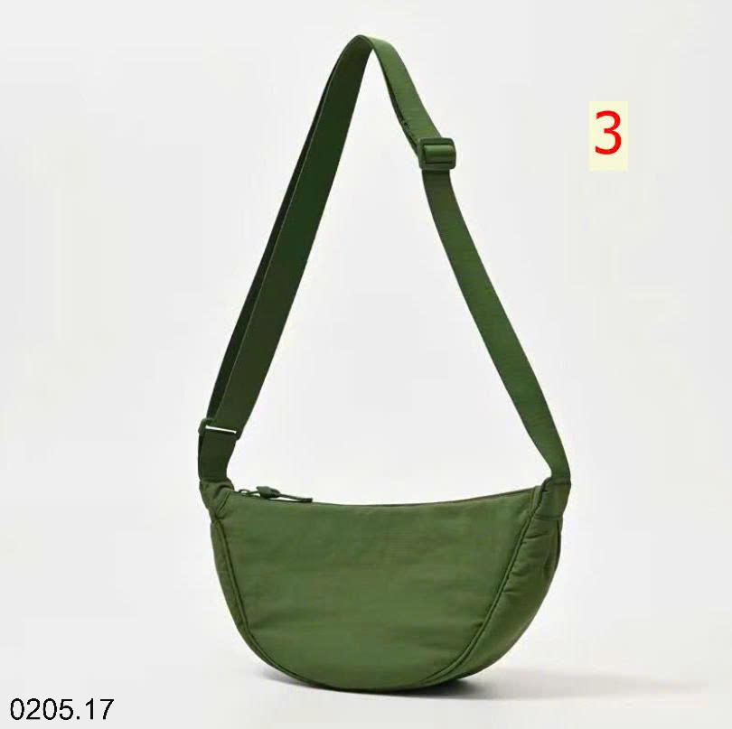 26HA0205.17 - TÚI ĐEO CHÉO VỎ XÒ