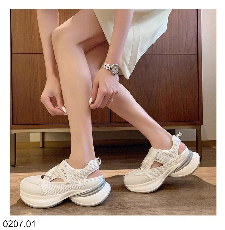 26HA0207.01 - GIÀY THỂ THAO THOÁNG KHÍ CHO NỮ