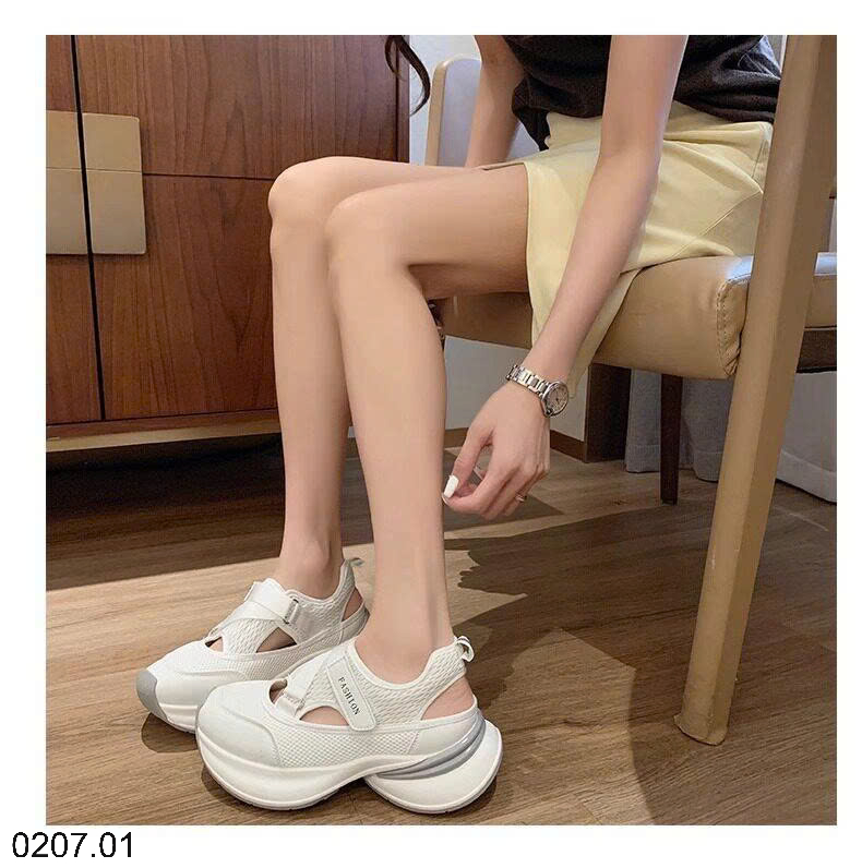 26HA0207.01 - GIÀY THỂ THAO THOÁNG KHÍ CHO NỮ
