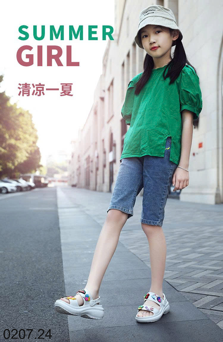 26HA0207.24 - DÉP EVA SIÊU NHẸ MẸ CON KÈM STICKER