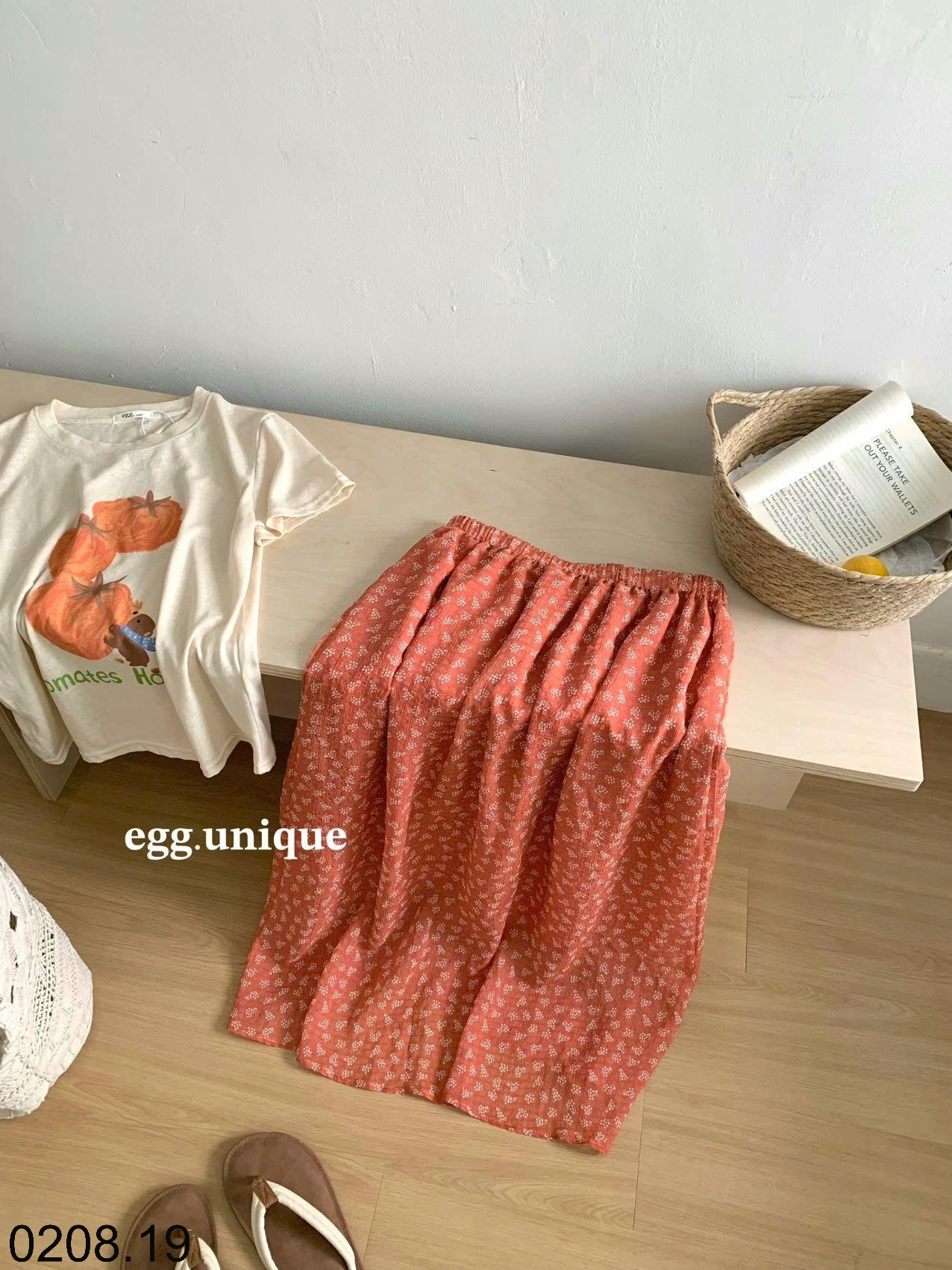 26HA0208.19 - CHÂN VÁY HOA MÀU CAM EGG