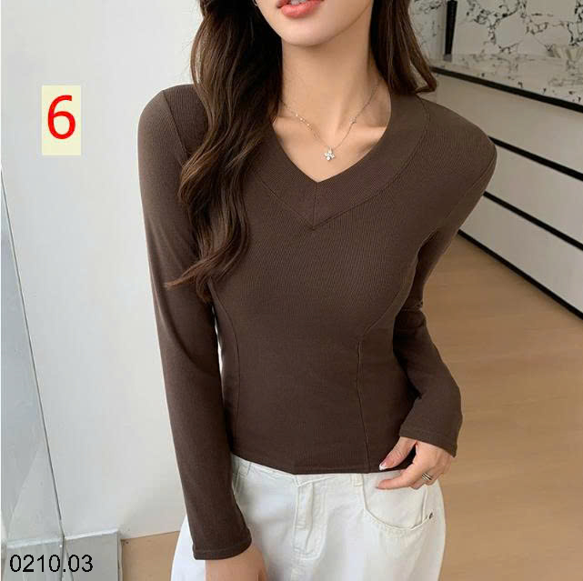 26HA0210.03 - ÁO THUN CỔ TIM NỮ