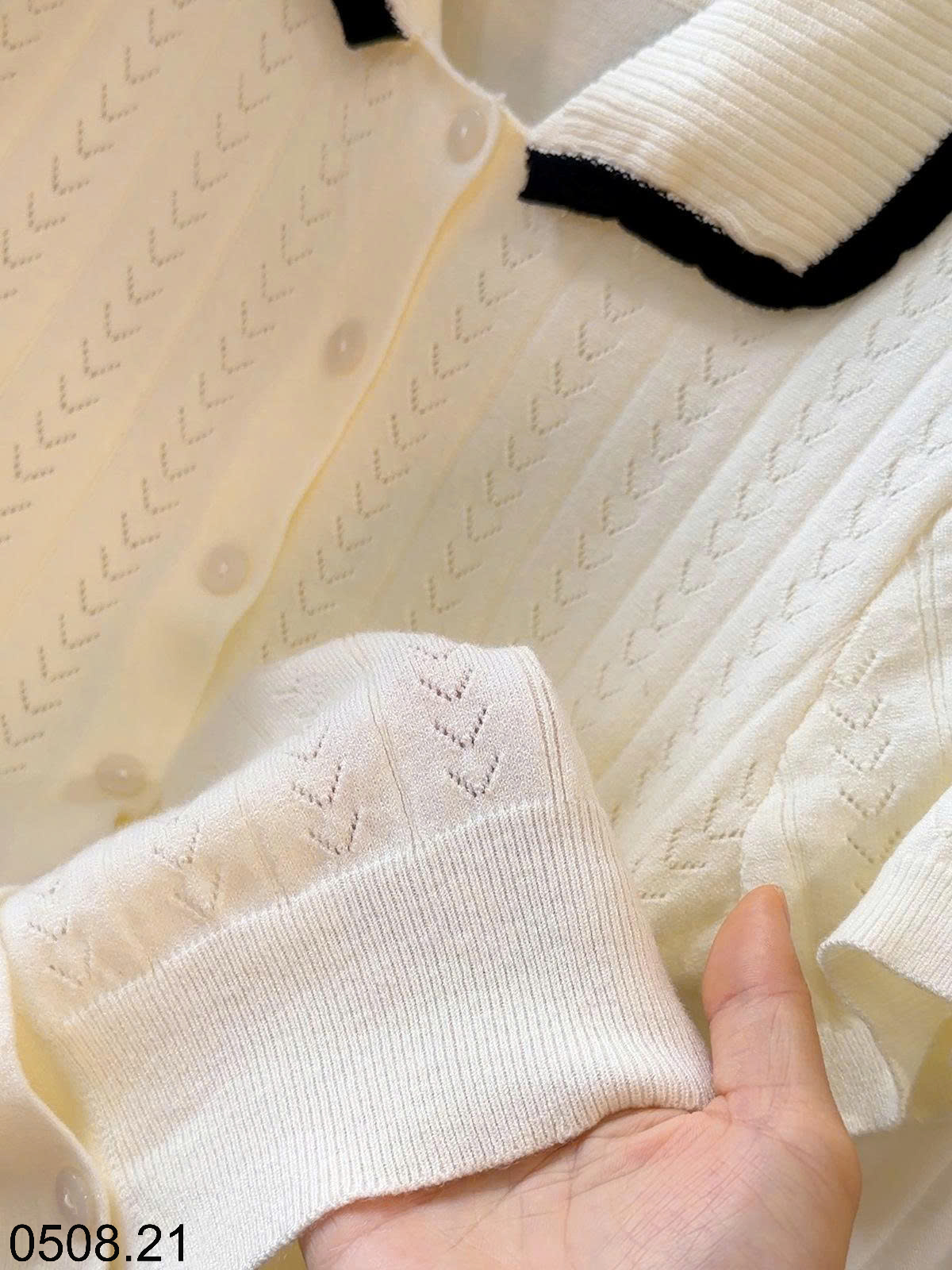 26HA0508.21 - ÁO CARDIGAN DỆT KIM CỔ BẺ KIỂU HÀN