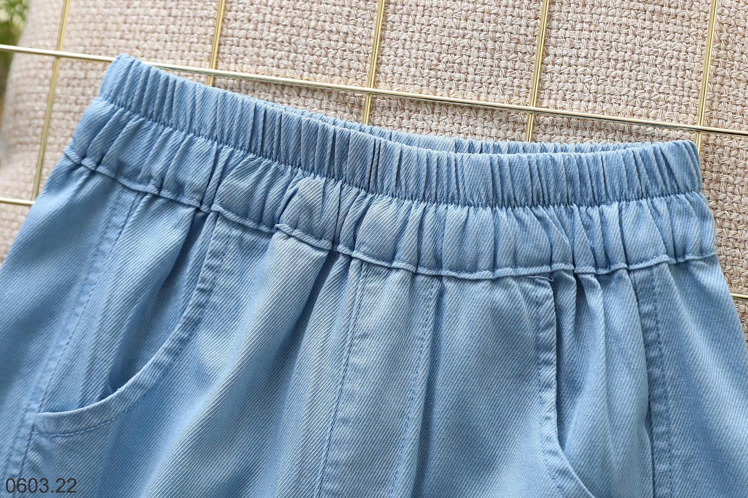 26HA0603.22 - QUẦN SHORT DENIM GIẤY BÉ