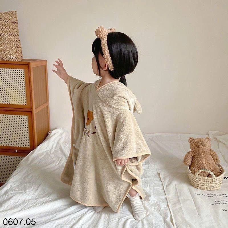 26HA0607.05 - ÁO CHOÀNG TẮM CHO BÉ
