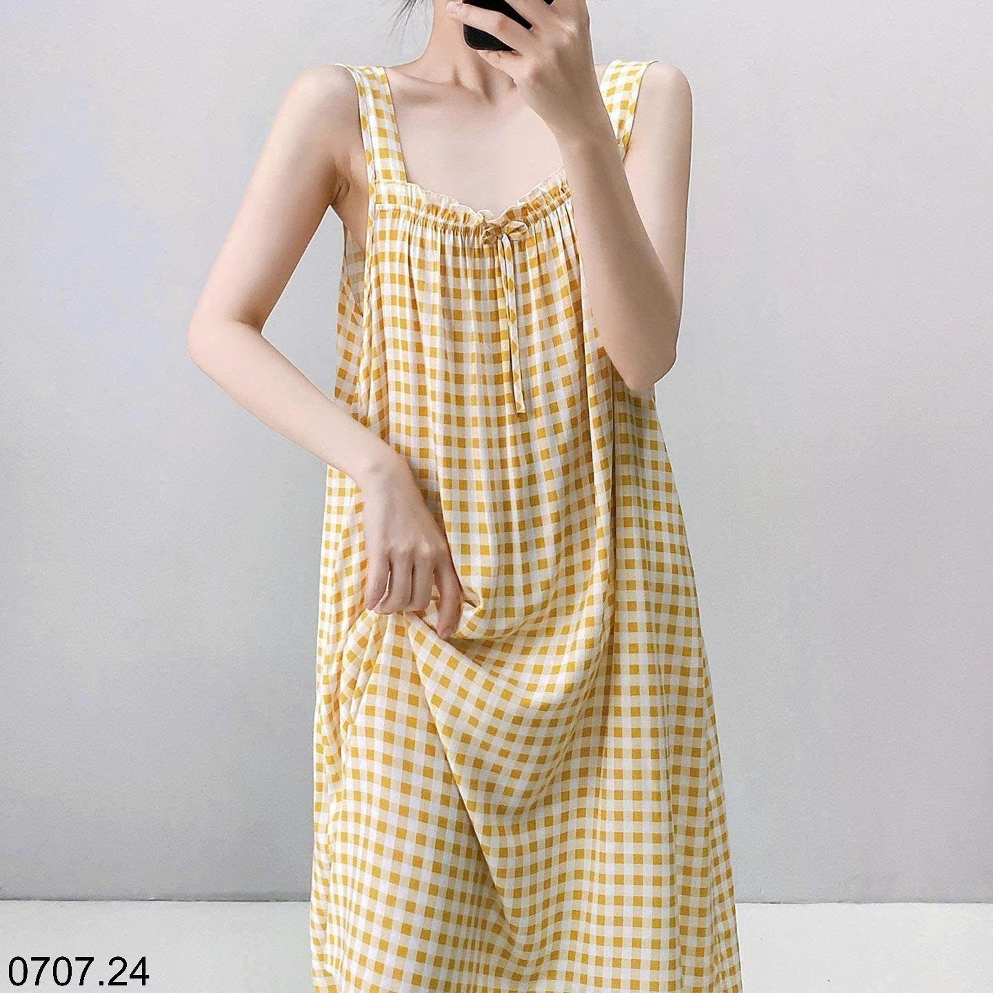 26HA0707.24 - VÁY LANH LỤA HAI DÂY MẶC NHÀ
