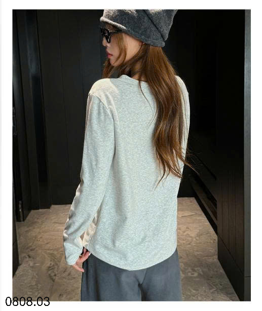 26HA0808.03 - ÁO THUN NỮ DÁNG RỘNG CỔ V