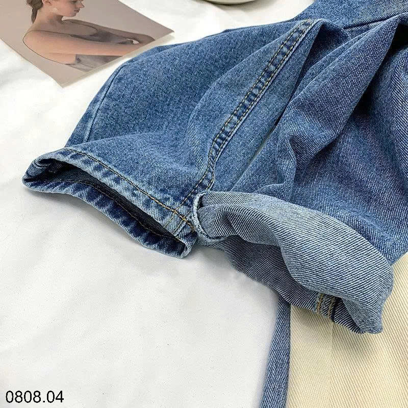 26HA0808.04 - QUẦN JEAN ỐNG ĐỨNG NỮ