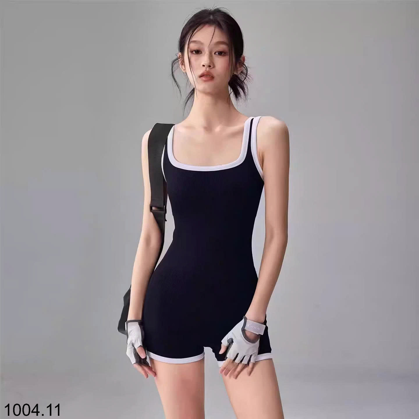 26HA1004.11 - BỘ TẮM LIỀN THÂN NỮ
