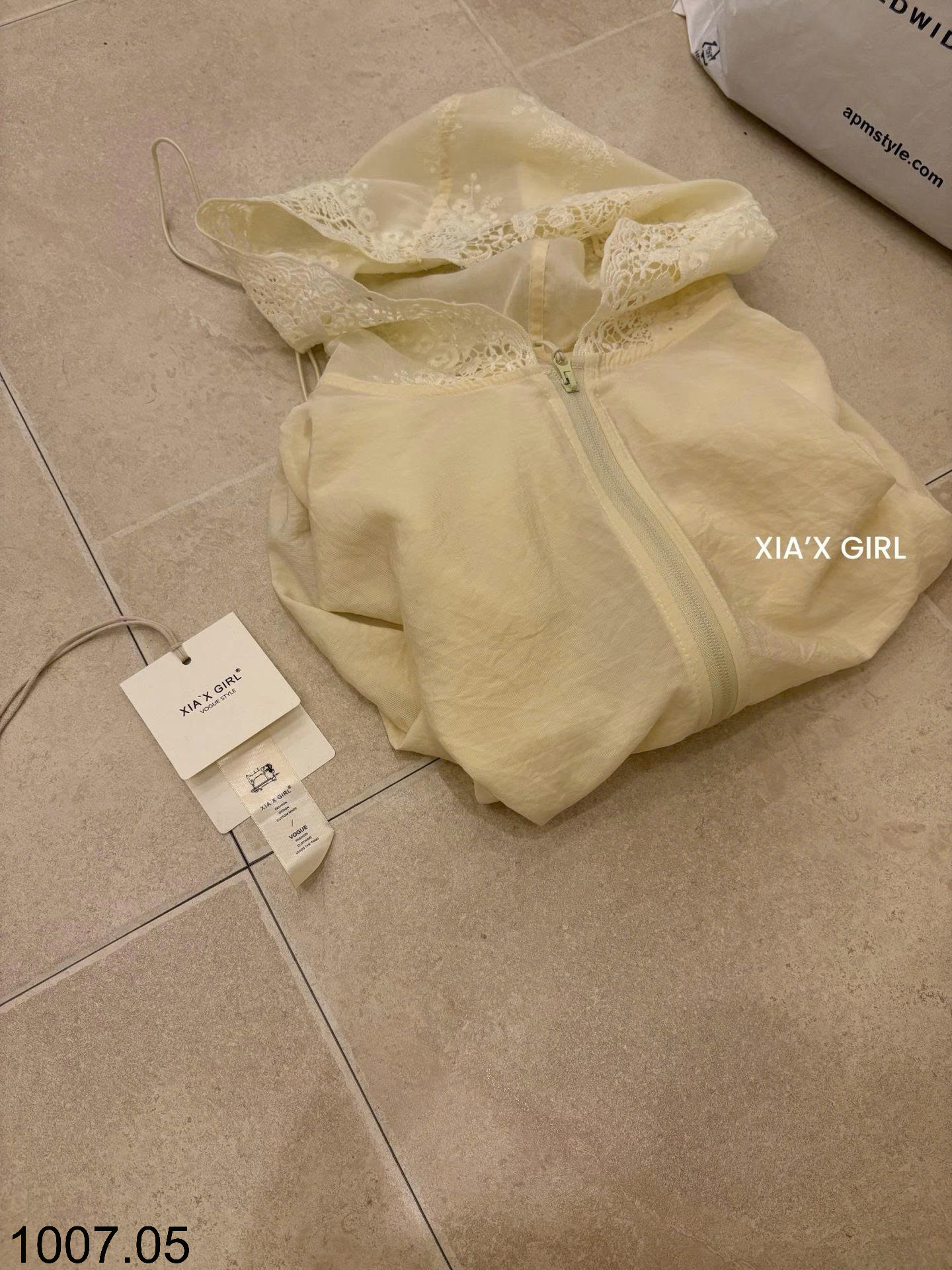 26HA1007.05 - ÁO KHOÁC MỎNG MŨ REN XIA'X GIRL