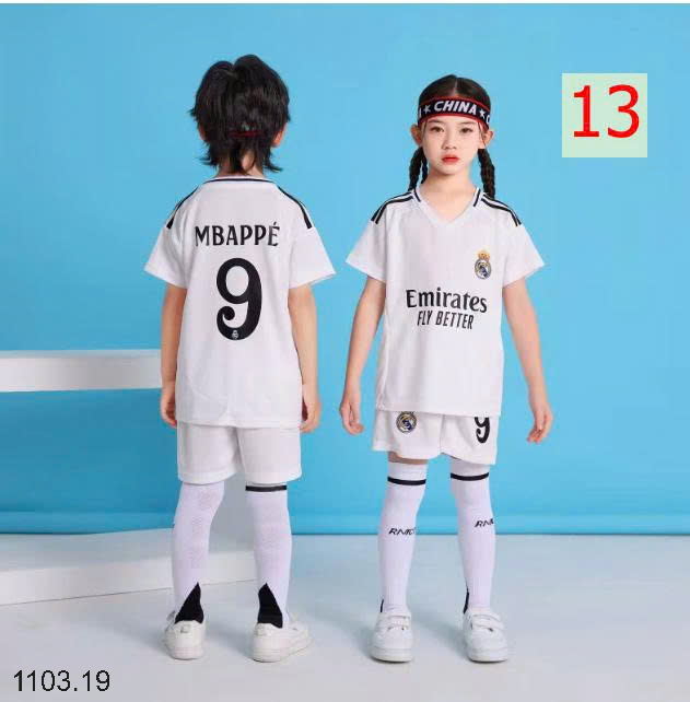 26HA1103.19 - BỘ THỂ THAO CHO BÉ YÊU