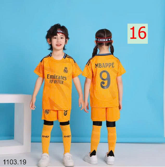 26HA1103.19 - BỘ THỂ THAO CHO BÉ YÊU