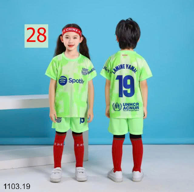 26HA1103.19 - BỘ THỂ THAO CHO BÉ YÊU