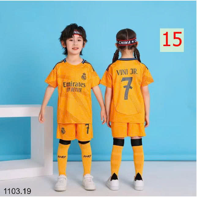 26HA1103.19 - BỘ THỂ THAO CHO BÉ YÊU
